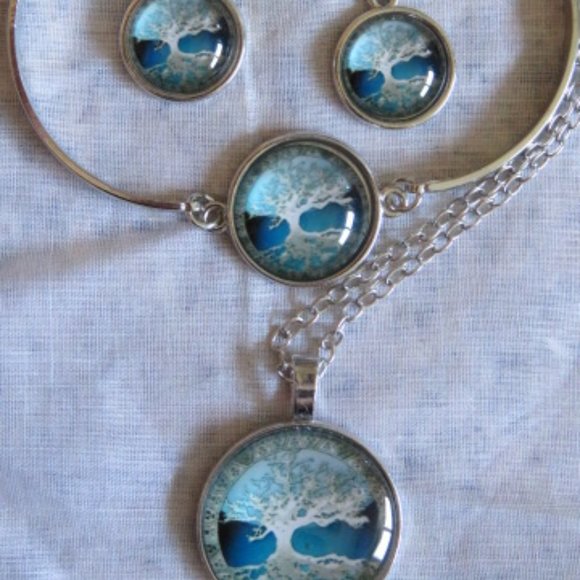 SET Pendant Bracelet & Earrings Tree of Life Blue White Alloy (K273) - Picture 1 of 6